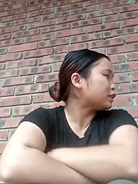 Snapshot of matbiec- chatting on October 31, 2025, 7:49 am matbiec- online show from October 31, 2025, 7:49 am