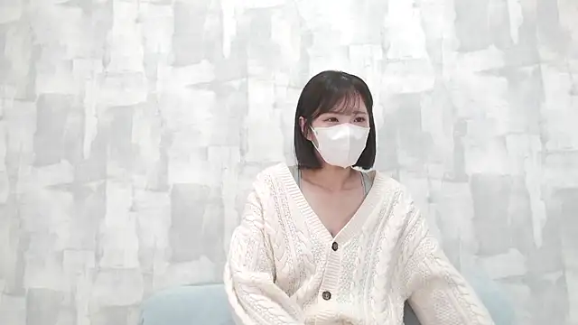 Minami jjjj online show from December 1, 2025, 1:06 am