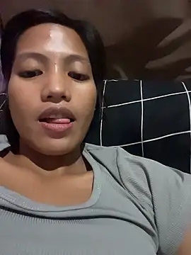 hottiebabe23 online show from January 15, 2026, 5:55 am