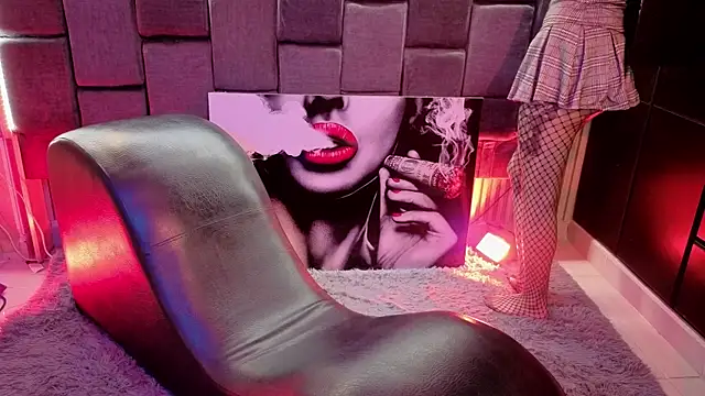 Im-Lola online show from March 31, 2026, 8:33 pm