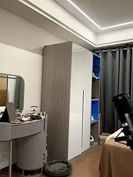 xiaojingzi66 online show from November 23, 2025, 12:15 pm