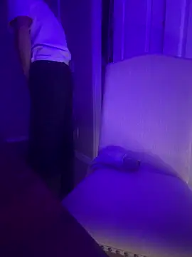 maxtmxx online show from October 29, 2025, 9:41 am