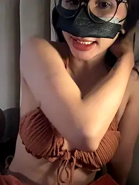 trinhvutrinh online show from November 23, 2025, 5:39 am