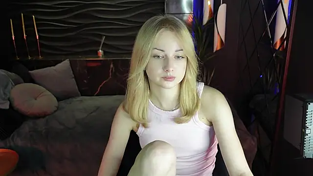 Jessie Cuti online show from November 14, 2025, 1:37 pm