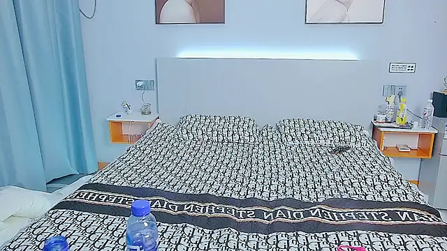 Snapshot of yueyue558 chatting on November 7, 2025, 4:55 pm yueyue558 online show from November 7, 2025, 4:55 pm