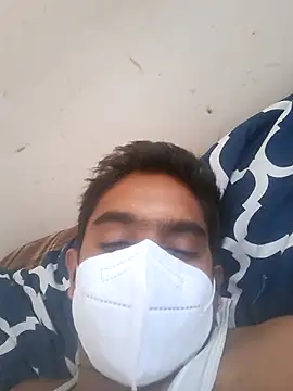 Snapshot of Healthy18 chatting on November 11, 2025, 2:06 am Healthy18 online show from November 11, 2025, 2:06 am