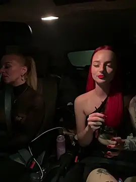 Snapshot of kimkatyrides chatting on February 20, 2026, 8:44 pm kimkatyrides online show from February 20, 2026, 8:44 pm