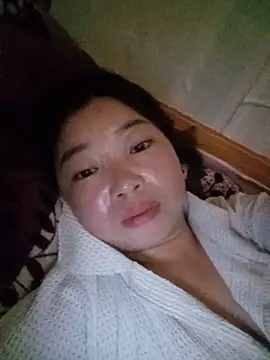 julybe online show from June 15, 2026, 4:12 am