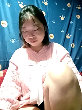 julybe online show from December 3, 2025, 11:04 pm