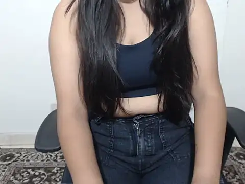 Snapshot of your_nikkii chatting on November 3, 2025, 12:09 pm your nikkii online show from November 3, 2025, 12:09 pm