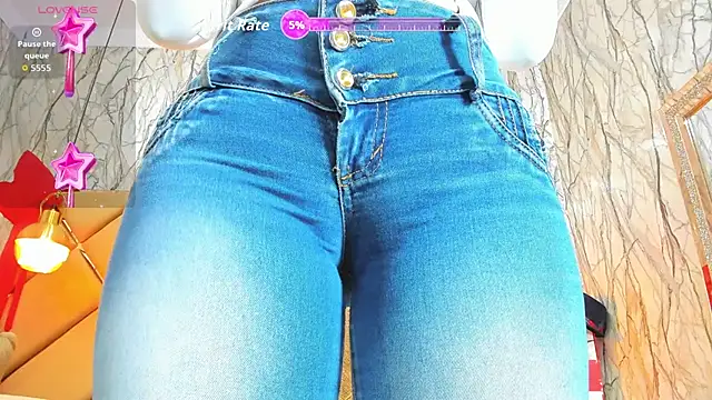 Snapshot of CATTA_GARCIA chatting on February 23, 2026, 7:58 pm CATTA GARCIA online show from February 23, 2026, 7:58 pm