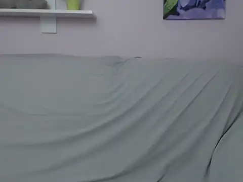 Snapshot of Little_Milf_5 chatting on October 31, 2025, 12:13 pm Little Milf 5 online show from October 31, 2025, 12:13 pm