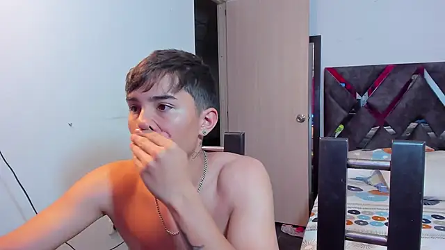 MollyandFher online show from November 24, 2025, 2:22 am