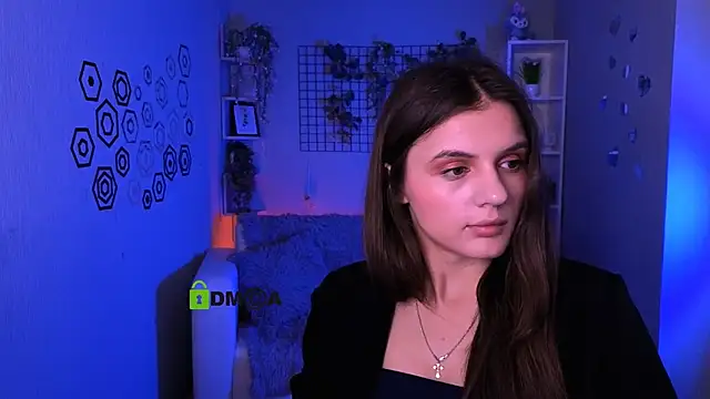 lisa dark  online show from May 27, 2026, 10:44 am