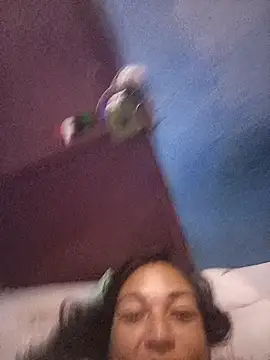 Reina rouse online show from November 6, 2025, 6:01 pm