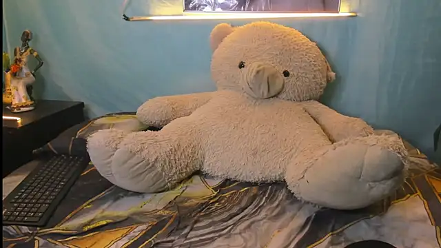 darwinandbrayann online show from April 14, 2026, 8:14 pm