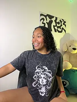 SHAILABROWN online show from November 17, 2025, 5:17 pm