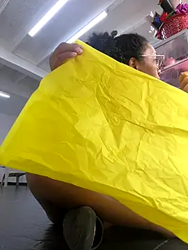 SHAILABROWN online show from November 16, 2025, 8:35 pm