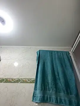 SHAILABROWN online show from October 31, 2025, 7:43 pm