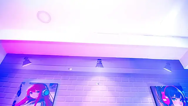 roseefancy19 online show from April 18, 2026, 11:45 am