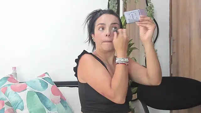 MailynAndNick online show from March 16, 2026, 2:21 pm