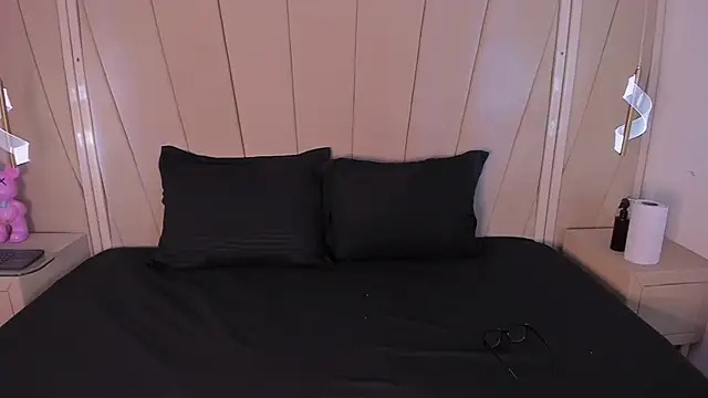 lexiee   online show from January 7, 2026, 11:59 am