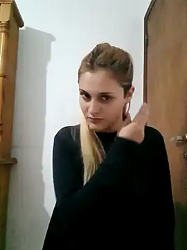 larubia arg online show from November 6, 2025, 3:54 am