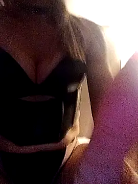 fragoli online show from November 4, 2025, 1:15 pm