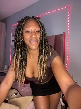 Snapshot of SP1CY_MOMMY chatting on July 27, 2026, 7:48 am SP1CY MOMMY online show from July 27, 2026, 7:48 am