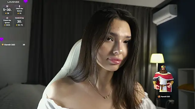 candylolly   online show from November 5, 2025, 3:26 pm