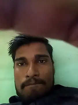 Snapshot of GleefulAkashyyy chatting on November 24, 2025, 3:06 am GleefulAkashyyy online show from November 24, 2025, 3:06 am