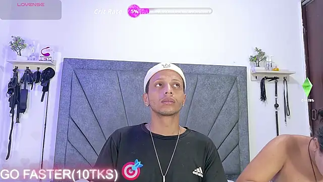 Snapshot of DamianandEva chatting on May 12, 2026, 1:06 pm DamianandEva online show from May 12, 2026, 1:06 pm