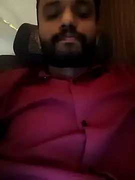 Advance01 online show from November 6, 2025, 10:30 am