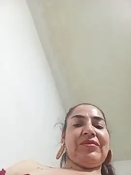 MaryRoze  online show from April 19, 2026, 1:17 am