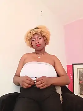Snapshot of EvonyFoxxx chatting on April 26, 2026, 7:00 pm EvonyFoxxx online show from April 26, 2026, 7:00 pm