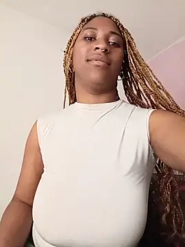 Snapshot of EvonyFoxxx chatting on June 5, 2026, 12:48 am EvonyFoxxx online show from June 5, 2026, 12:48 am