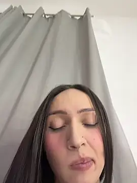 Snapshot of BabyLauritaa chatting on July 20, 2026, 6:21 pm BabyLauritaa online show from July 20, 2026, 6:21 pm