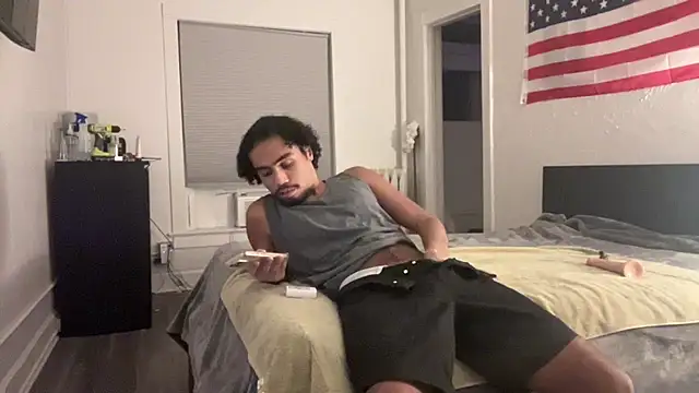 Snapshot of h0rnyboy101 chatting on November 2, 2025, 1:54 am h0rnyboy101 online show from November 2, 2025, 1:54 am