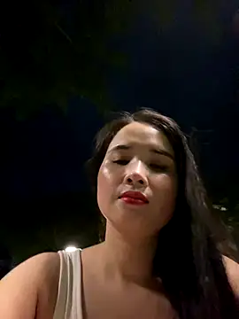 Okleotina9 online show from November 5, 2025, 3:37 pm