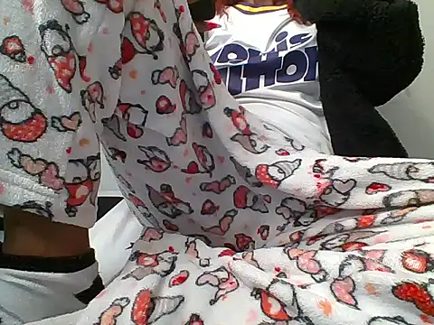 Petite baby5 online show from April 21, 2026, 12:12 am