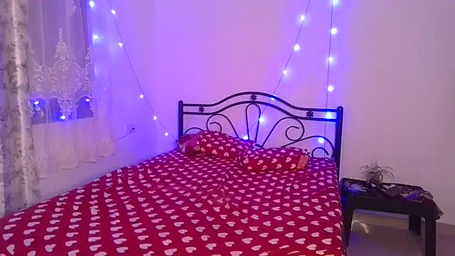 Alice honey  online show from March 4, 2026, 2:58 pm