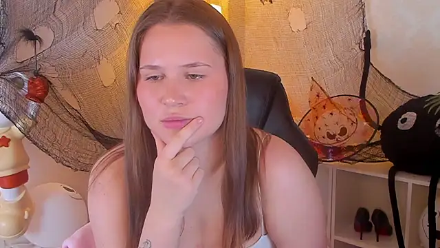 Tinky kinky online show from November 4, 2025, 11:36 am