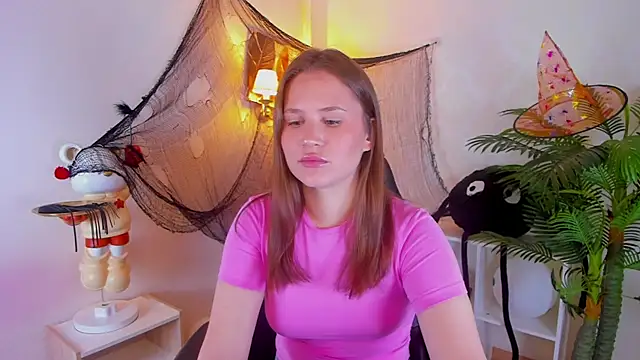 Tinky kinky online show from November 7, 2025, 11:26 am