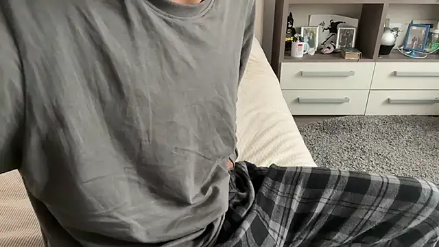 ldekfeklfmkemfk online show from November 1, 2025, 9:47 am