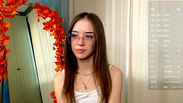 Snapshot of tinyanie chatting on November 24, 2025, 6:13 am tinyanie online show from November 24, 2025, 6:13 am