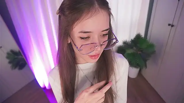 Snapshot of tinyanie chatting on November 14, 2025, 5:22 am tinyanie online show from November 14, 2025, 5:22 am