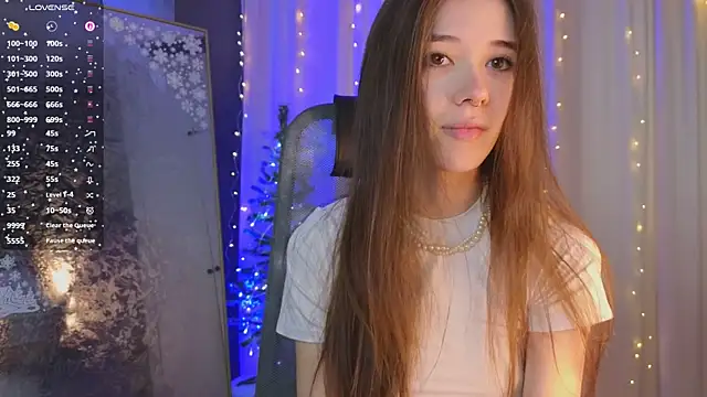 Snapshot of tinyanie chatting on December 20, 2025, 6:05 am tinyanie online show from December 20, 2025, 6:05 am