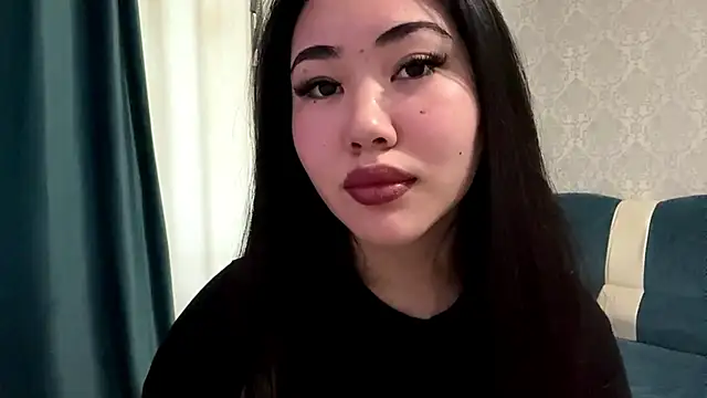 Snapshot of APRYLSUN chatting on November 14, 2025, 11:14 am APRYLSUN online show from November 14, 2025, 11:14 am