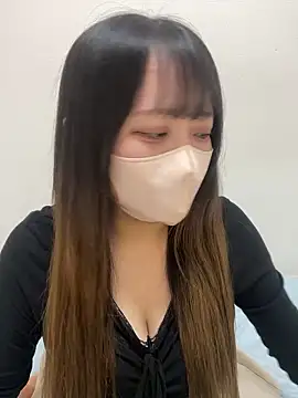 Snapshot of emiri_da_nyan chatting on April 23, 2026, 11:16 am emiri da nyan online show from April 23, 2026, 11:16 am