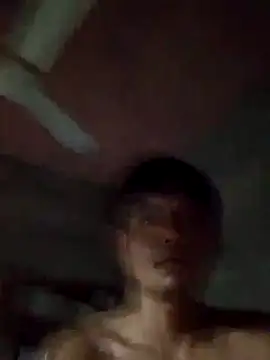 Snapshot of DavidLeyv0 chatting on November 9, 2025, 4:05 am DavidLeyv0 online show from November 9, 2025, 4:05 am